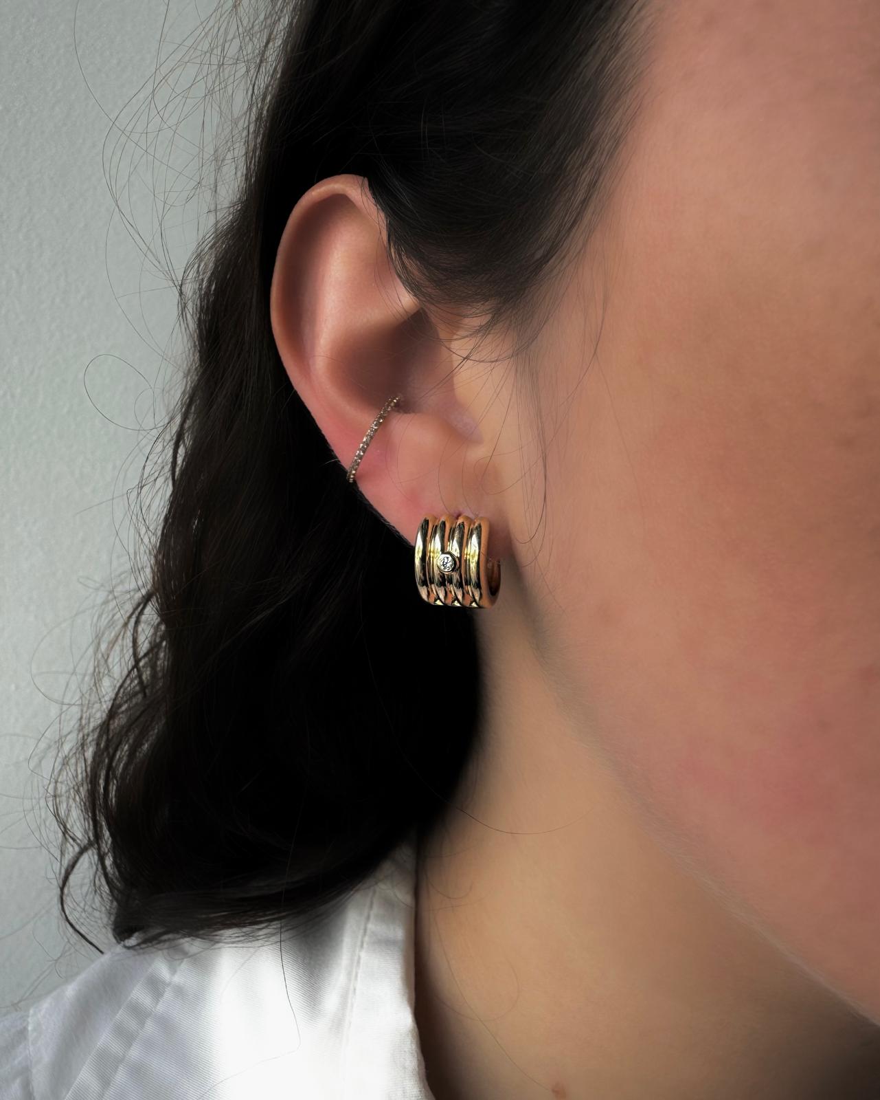 Wide Fluted Gold Huggies with Diamond Accent