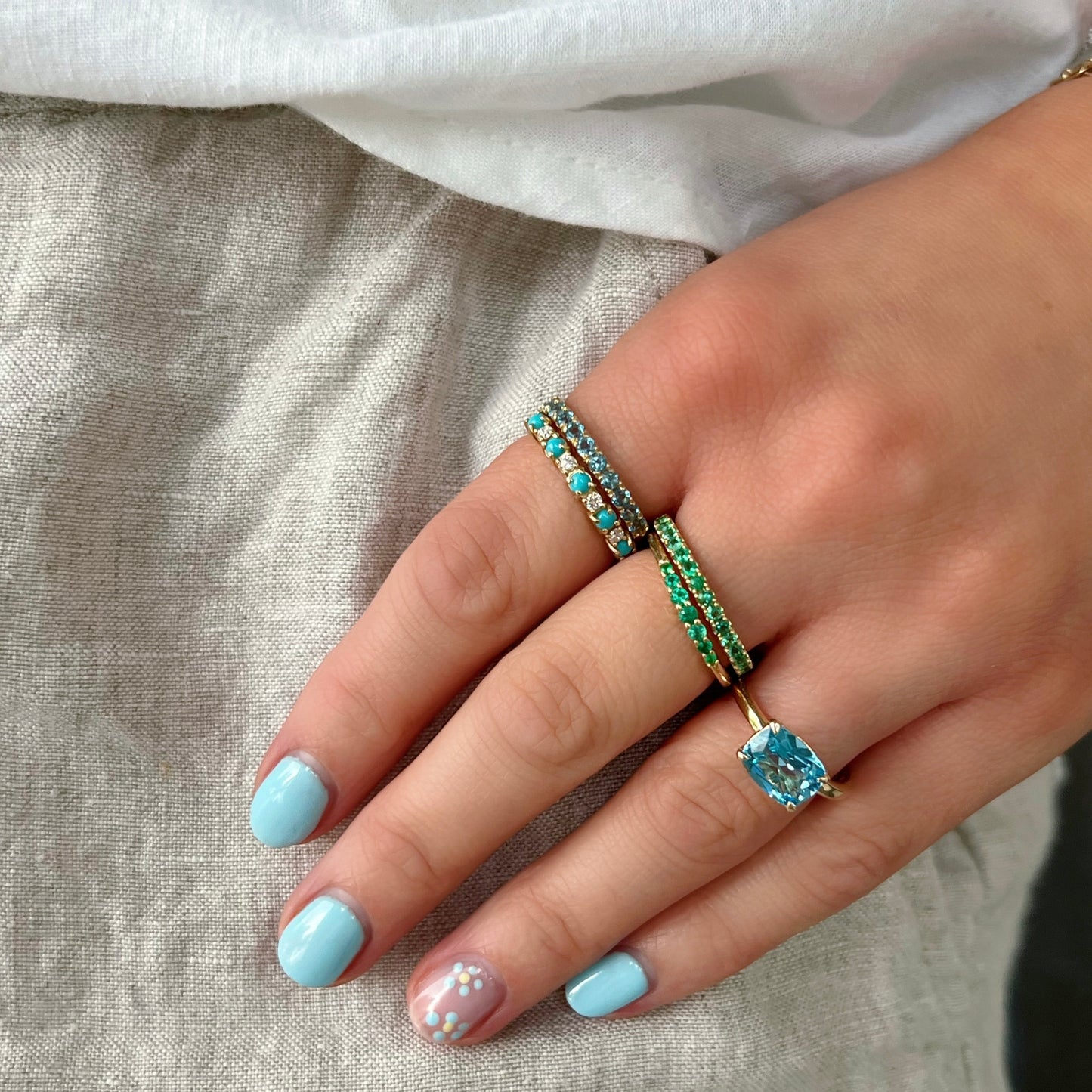 Graduated Five Stone Emerald Ring