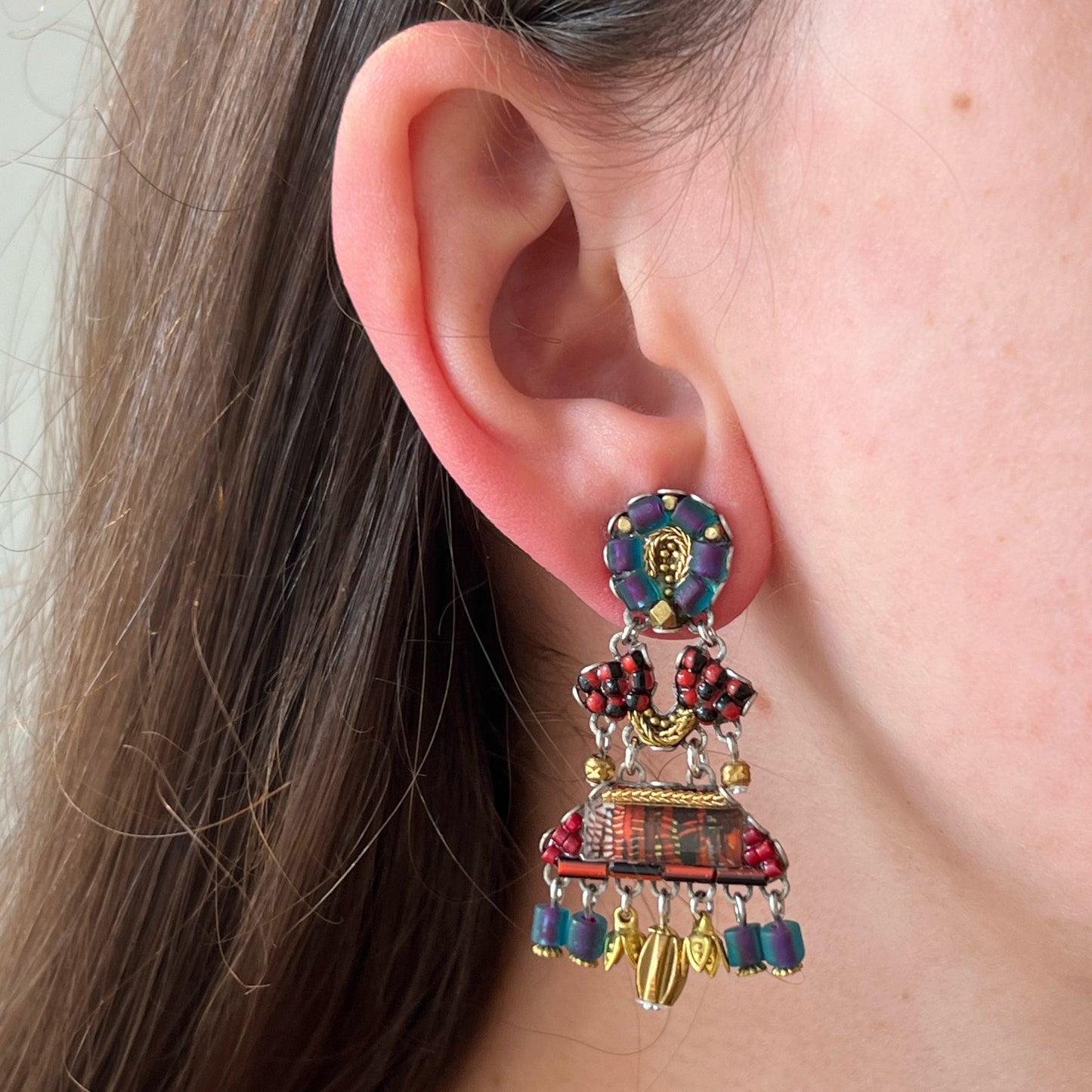 Noble Wine Earrings