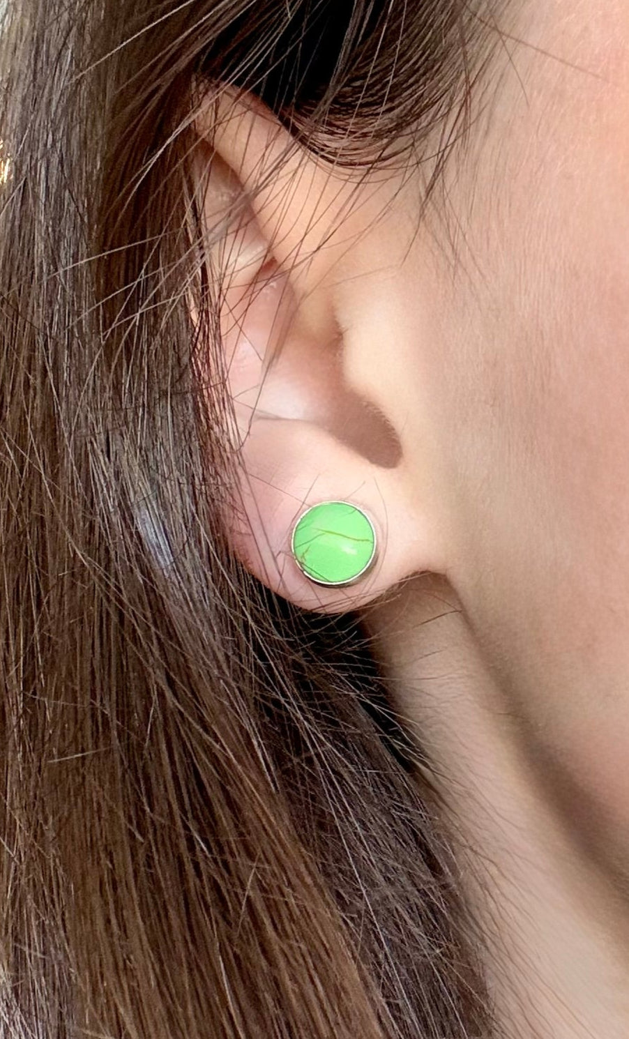 Gaspéite Bezel Studs