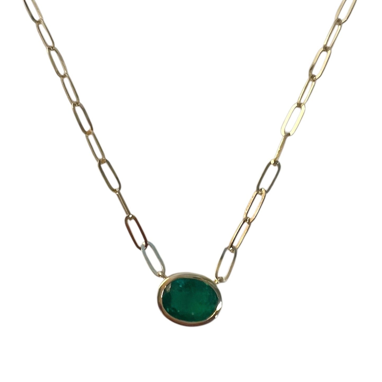 Oval Emerald Paperclip Necklace