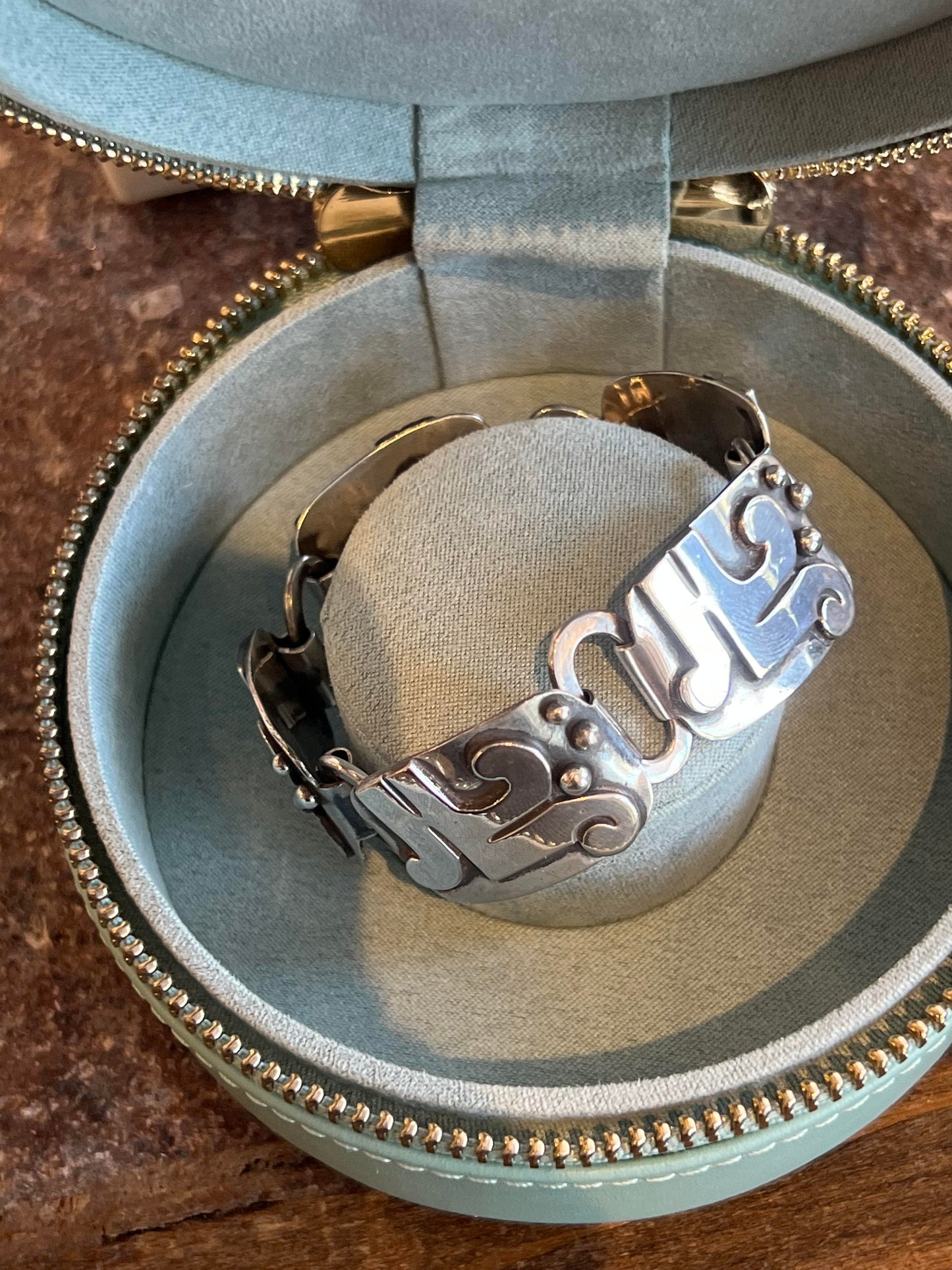 Traditional Mexican Linked Bracelet