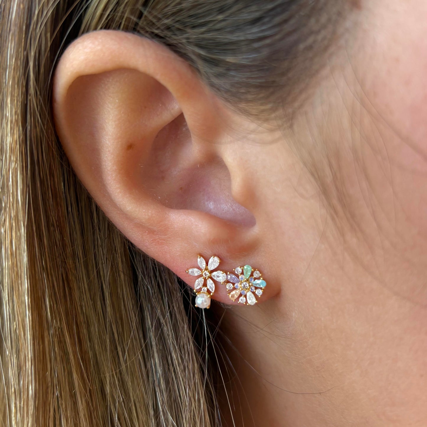 Flower Pearl Accent Stud Earring