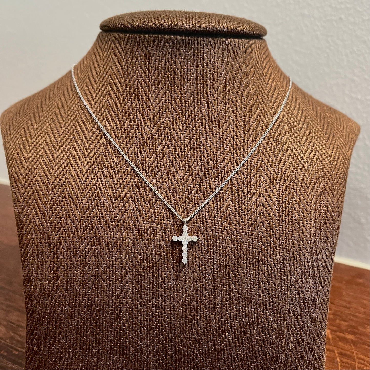 .33 ctw Diamond Cross Necklace
