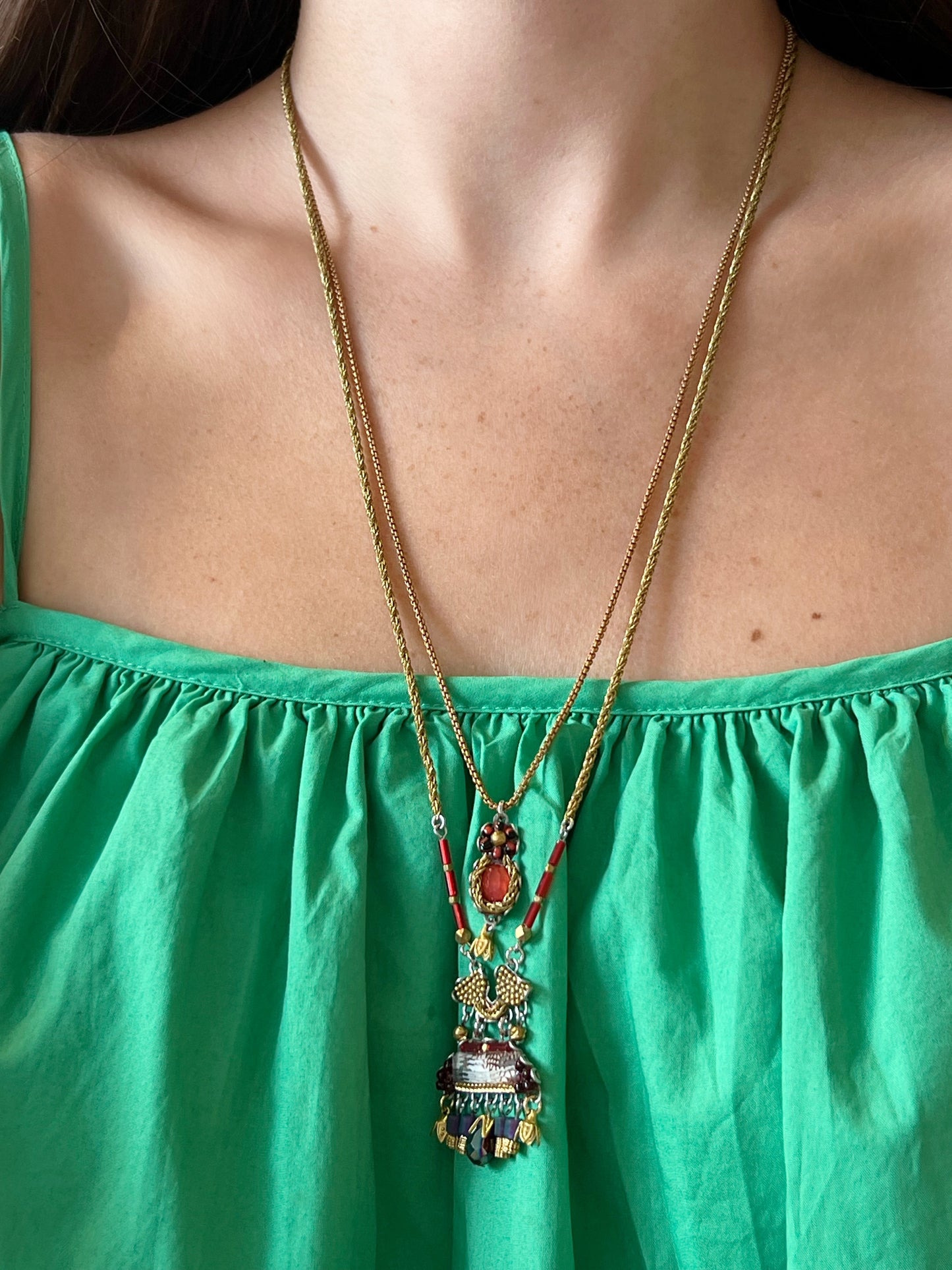 Double Strand Noble Wine Necklace
