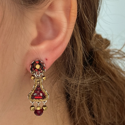 Small Noble Wine Earrings