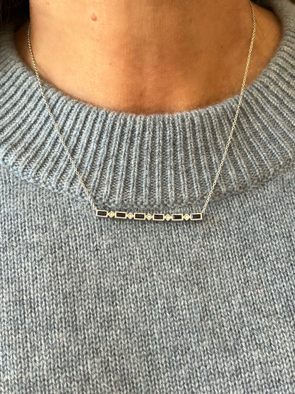 Lisse Kite and Baguette Bar Necklace
