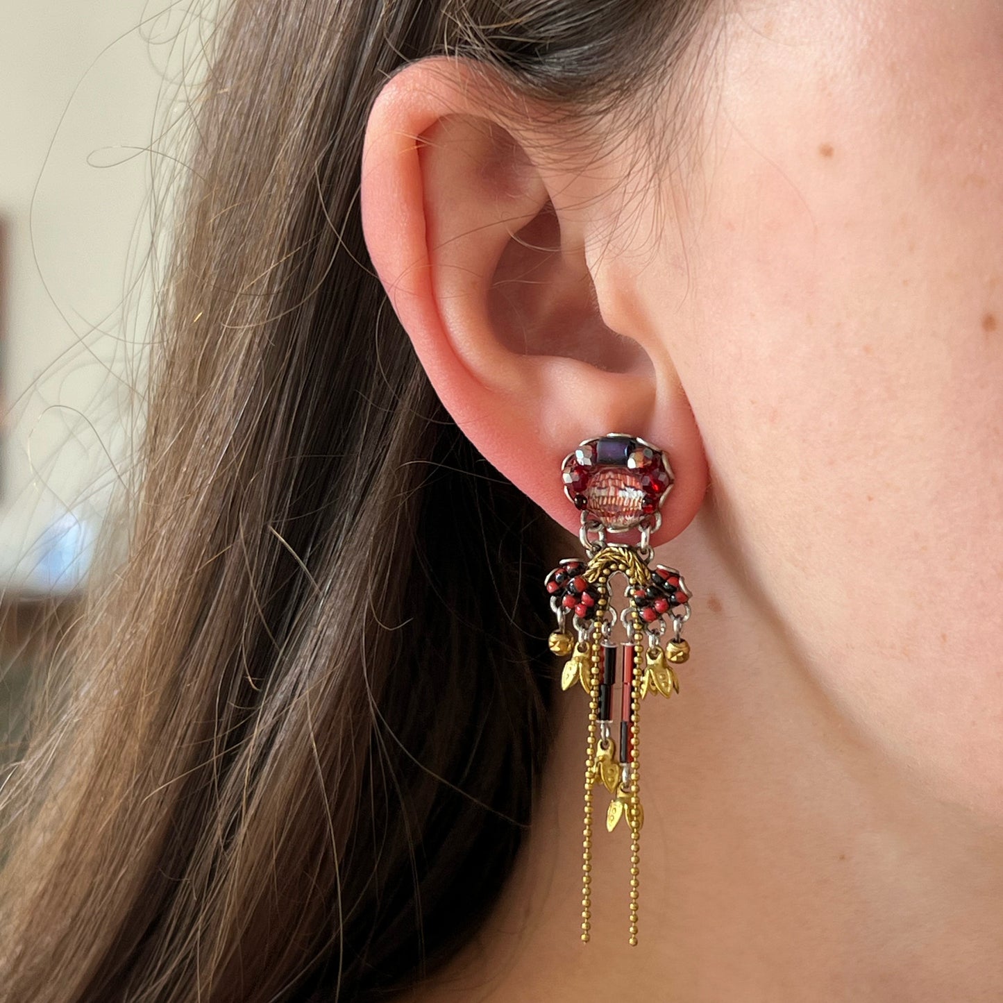 Noble Wine Earrings