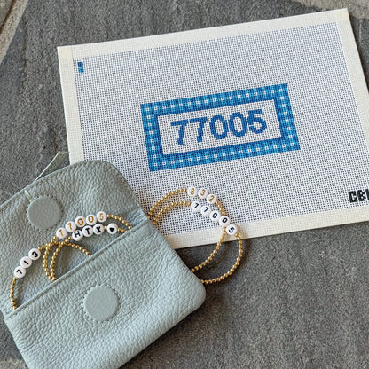 77005 Gingham Needlepoint Canvas