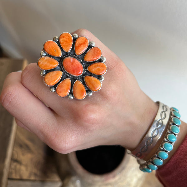 Spiny Oyster Daisy Ring