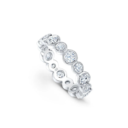 Alternating Round Bezel Diamond Band