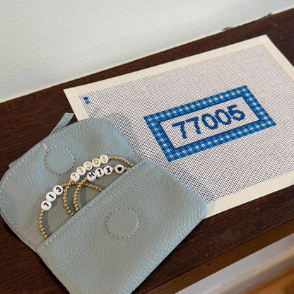 77005 Gingham Needlepoint Canvas
