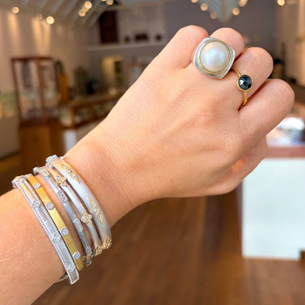 Mabe Pearl Mixed Metal Ring