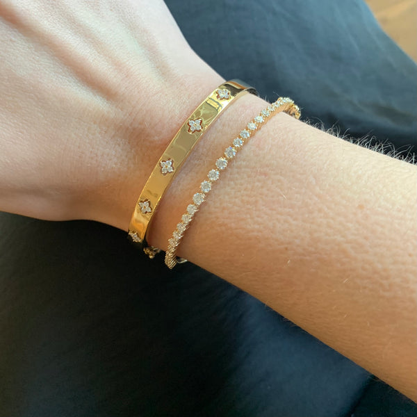Graduated Diamond Six Prong Hinge Bracelet